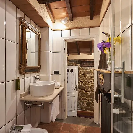 Borgo Mocale Agroturismo *